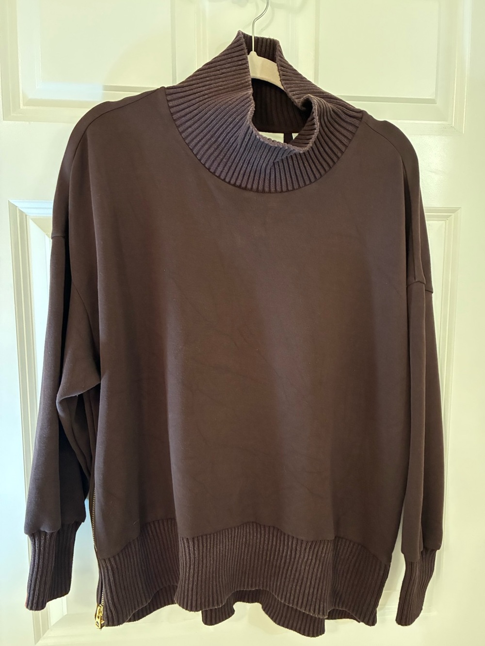 Varley Milton Turtleneck Sweatshirt Chocolate Small Oversized